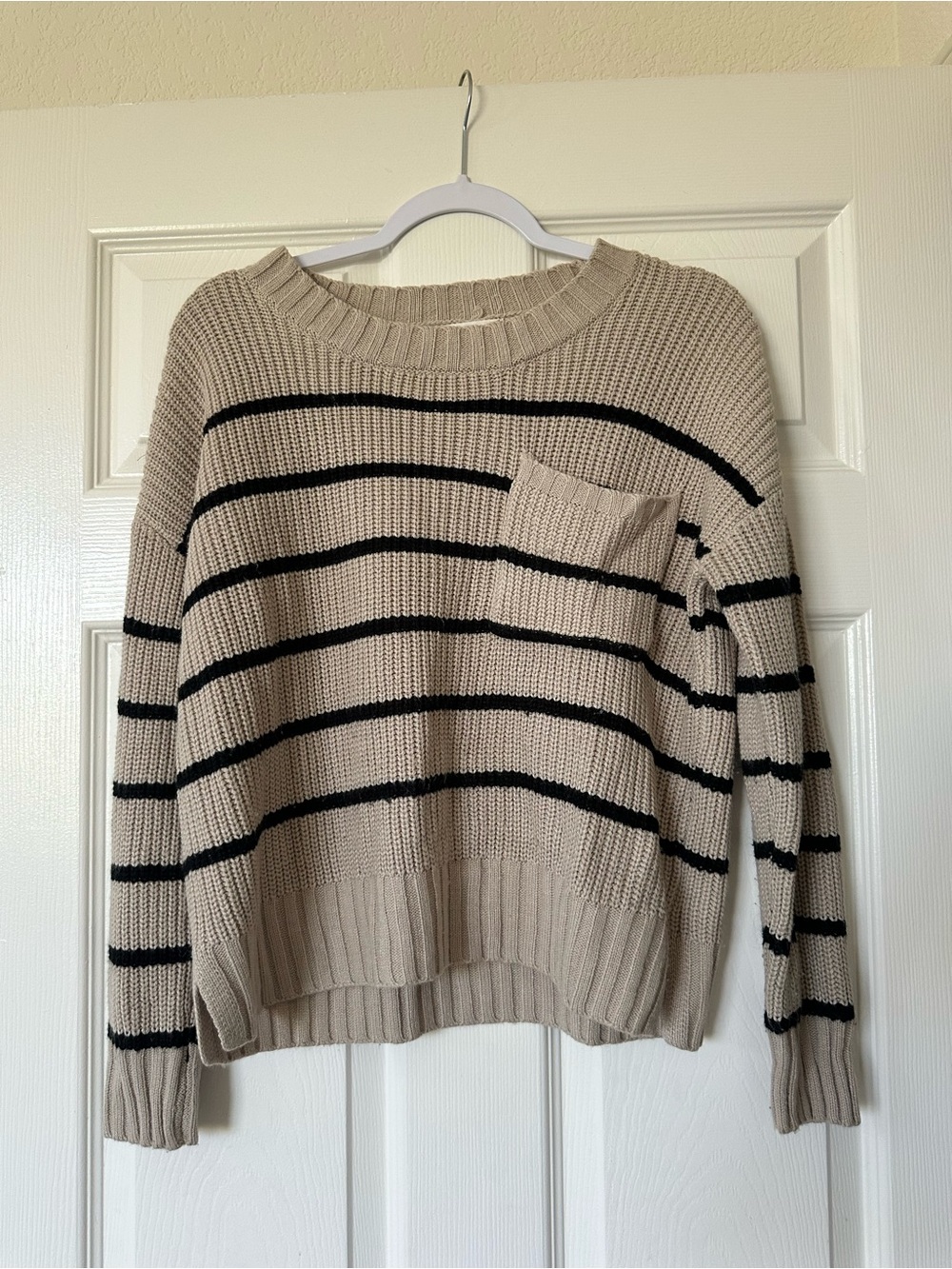 Pink Rose Striped Pocked Crewneck Pullover Sweater